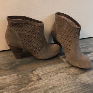 JESSICA SIMPSON ORSONA BOOT SIZE 6.5 EUC